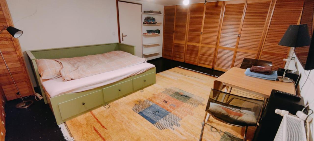 Spacious & Comfortable Guestrooms W Private Bathrooms Near Koelnmesse & Lanxess Arena, Free Parking, Highspeed Wifi Екстериор снимка
