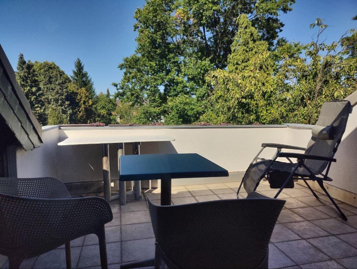 Spacious & Comfortable Guestrooms W Private Bathrooms Near Koelnmesse & Lanxess Arena, Free Parking, Highspeed Wifi Екстериор снимка